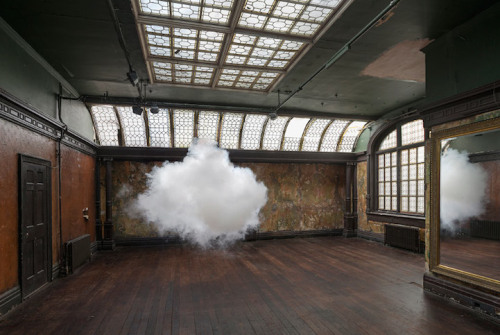 cerceos: Berndnaut Smilde - Nimbus