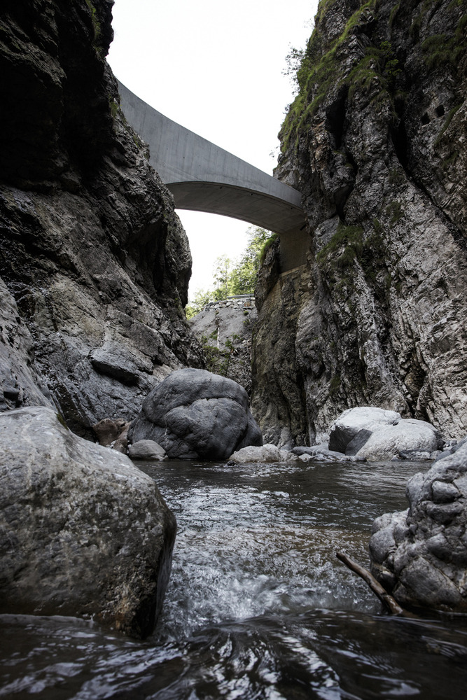 archatlas:    Schaufelschlucht Bridge   With the second arch bridge on the spectacular