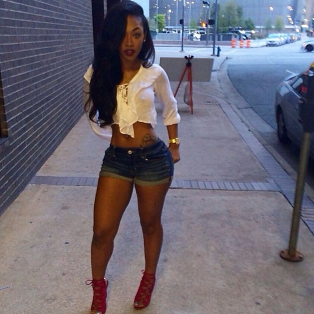 blackgirlsugar:  ♯вlαcĸɢιrlѕυɢαr ♥Share your sweet sugar and style here.