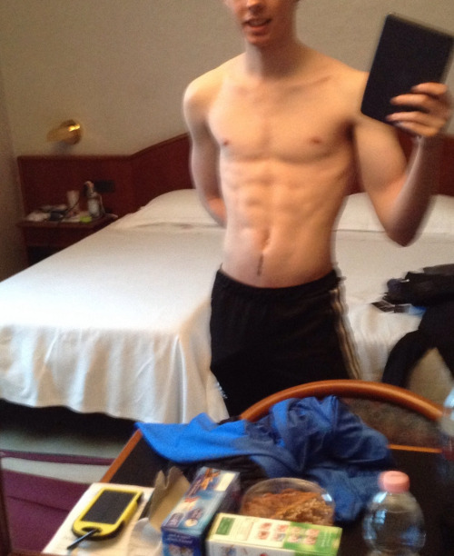 aec2000:  twink-bees:  Dillon Johnson #3 (Tag Below for More)His Account: http://dillonj94.tumblr.com/  