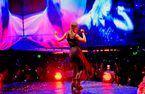 Taylor Swift Performs Onstage During The Taylor Swift Reputation Stadium Tour At MetLife Stadium On July