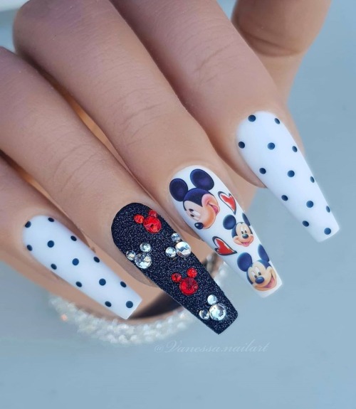 Amazon.com: Halloween Fake Nails Medium Length Press on Nails with Bat Mouse  Spider Web Cute Design Coffin Full Cover Glue on Nails Acrylic French False  Nails Halloween Party Stick on Nails for