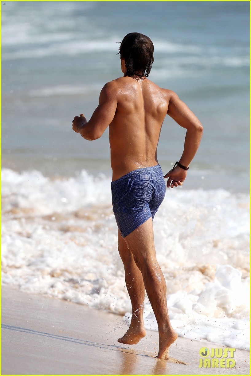 boysguysandmen101:   old but gold, brenton thwaites 1 