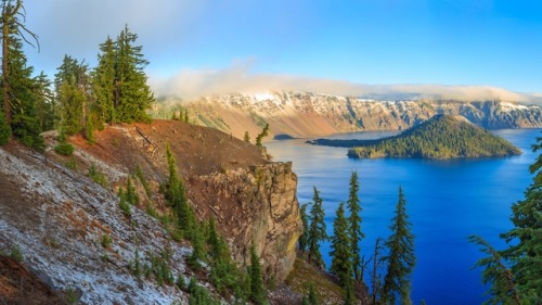  On May 22, 1902, Crater Lake National Park was officially founded. >> https://prks.org/2LI9WQ