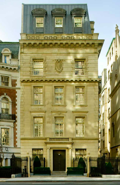 thefoodogatemyhomework:  Historic limestone townhouse on the Upper East Side lovingly
