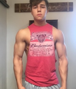 MuscleBoys