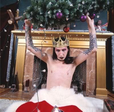 bornavillain:  Happy Holidays from the Marilyn Manson Fandom 