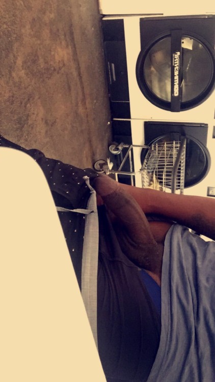 niggafromtheeast:  paulysway:  Chilling in the Laundromat 😈😈😈   👻:UberPapi  #ThrowBack