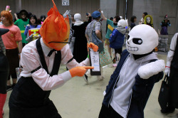 mooncatyao:  benjamin-whites:  Grillby:*……Pay your tab sans…Sans:heh-heh-heh sorry bro. Ihave no ready.Sans: @tanny_ unt(Twitter ID)  XD I still love your grillby! 