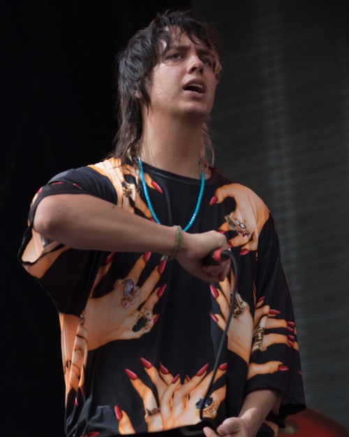 thislifeisonmyside:  irockphotos:  Julian Casablancas stirring up the crowd at Beach Goth 4 in Orange County, California. https://www.facebook.com/irockkphotoshttp://irockphotos.net/© Guillermo Prieto 2015  Omggg I didn’t think our picture would be