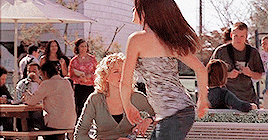 yourrloveisasong: Oth ladies in every episodes :  2x10