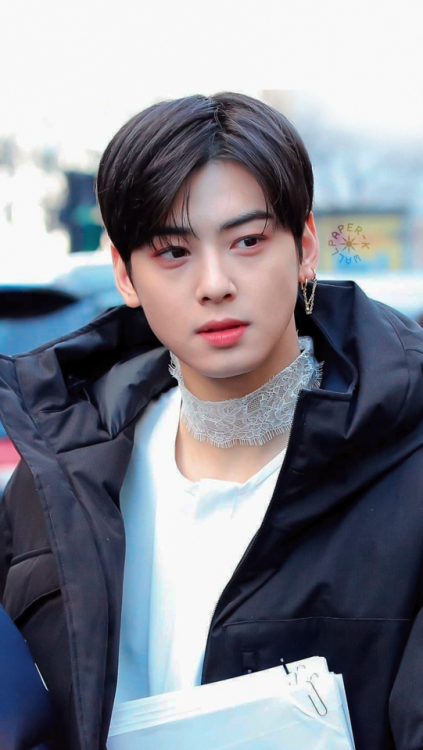 『EUNWOO』saved? reblog or like© fantaken owners