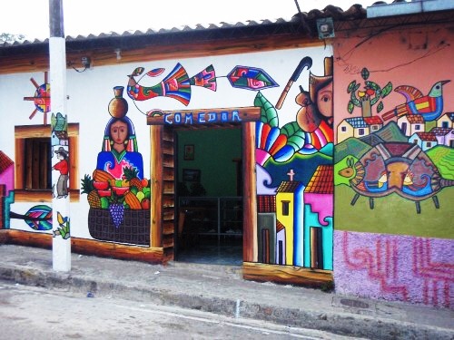 l-a-t-i-n-x:  glacially:  Murals in El Salvador  (Photos do not belong to me)