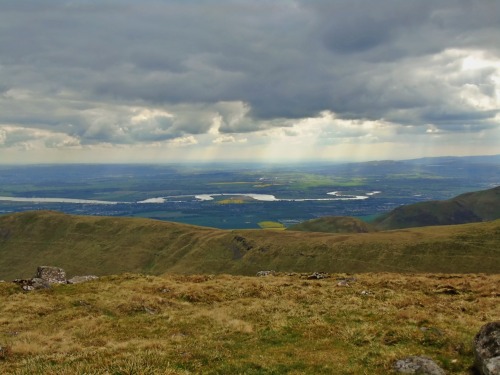 Hill walk in the Ochils from Tillicoultry. The last of my pics from Sinday, and after a steep walk w