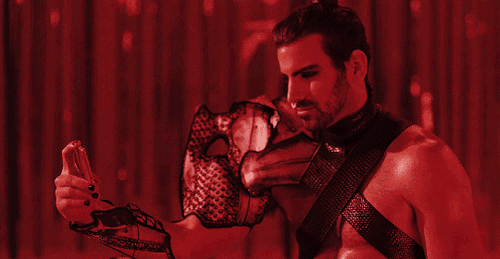 Sex nyleantm:  Nyle DiMarco guest stars in Vietnamese pictures