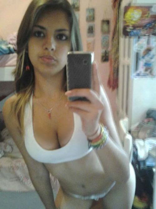 Hot teen girls : http://bit.ly/o15ejl4