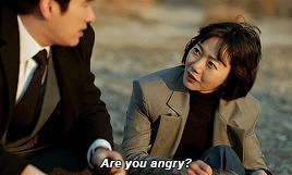 hanyeojins:– Are you upset? You get upset so easily. That was nothing.– I have trouble b