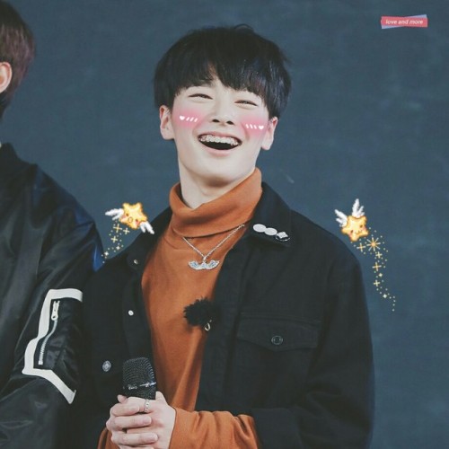 yang jeongin ๑♡՞↳ like if saving © love and more