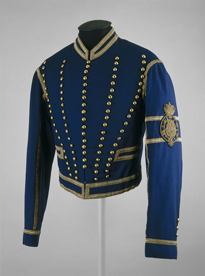 vintagechampagnefever:  Historic men’s Russian court jacket  