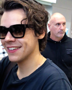 harrystylesarchive:    Harry arriving in Osaka Airport, Japan (08/05)