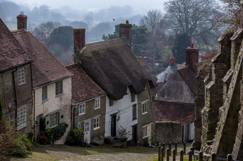 ever-so-british:Gold Hill, Shaftesbury, Dorset, England