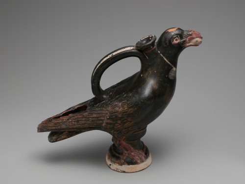 Askos in the form of a jackdaw adorned with a bulla. 4th c. BC; terracotta. The Metropolitan Museum 