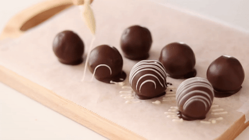 cravingforcooking: Cream Cheese Chocolate Truffle