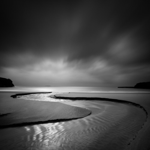 crossconnectmag:  Waterscapes by Zoltan Bekefy   Zoltan Bekefy is fascinated by the constant sp