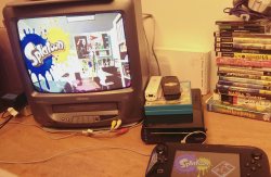 humidibot:  sombrerohannah:  I don’t know how you did it but you managed to get Splatoon running on an old Symphonic TV. It kinda baffles me and scares me at the same time. It reminds me of that one guy who got Windows 10 to run on a Windows 98.  wii