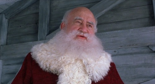 someguynameded:Elf (2003) - Edward Asner as SantaYou got to love Ed as Santa.[photoset #4 of 4]