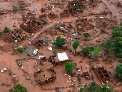 naryamirie:  A tragedy happened in Brazil this week, too, and tens of towns were buried in mud due to a error of a giant mining company managing and responsible for a dam. It’s called Samarco, half owned by the Brazilian Vale do Rio Doce and half owned