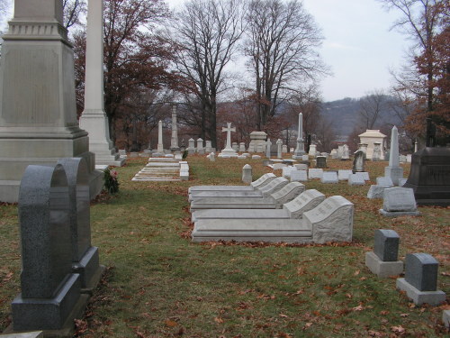 g63heavenonearth: Allegheny Cemetery 122316-8