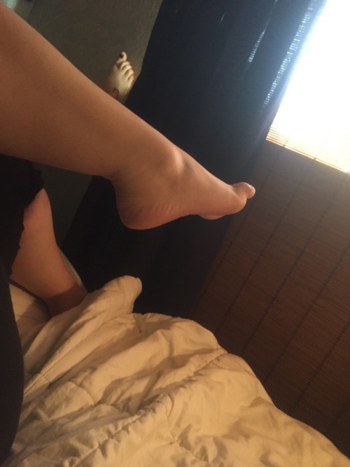 sierra-marie94: feetandfootjobs: sierra-marie94: For all the foot-loving followers babydoll—xoxo T