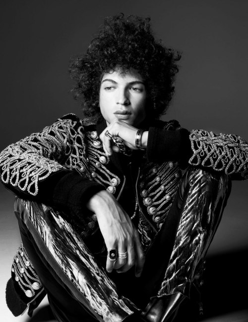 ohthentic:  manniskorarkonstiga:      Djavan Mandoula     in Faces, photographed by Sølve Sundsbø and styled by Anastasia Barbieri for Vogue Hommes Autumn/Winter 2016      Oh 