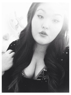 chubby-bunnies:  US 18/20.Because chubby Korean girls can be attractive, too. Come say hi! itschoitime3.tumblr.com