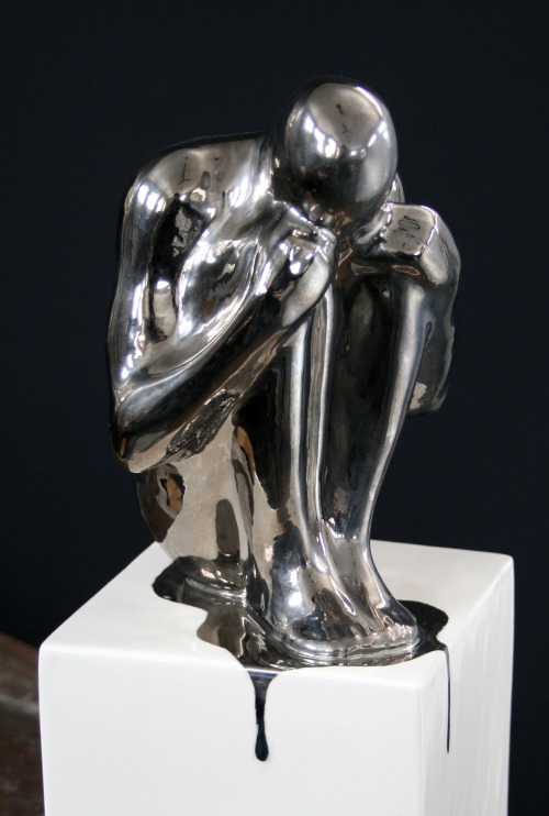 Emil Alzamora‘Everything’, ceramic with platinum over-glaze'WYLFM’, steel, gypsum,