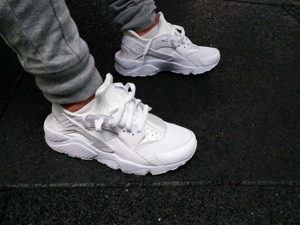 J☯ — only-kicks: All White Nike Air Huarache