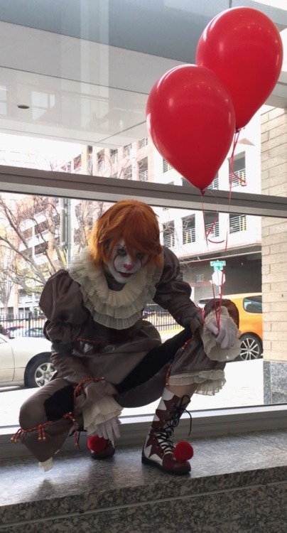 slutforpennywise: plantchild23: Here’s the reveal of my Pennywise cosplay you stinky clown lovers!!!