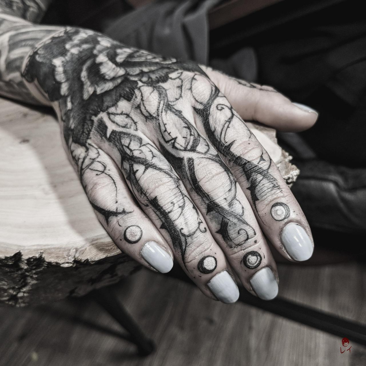 Tattoo of Skulls Hand Gothic