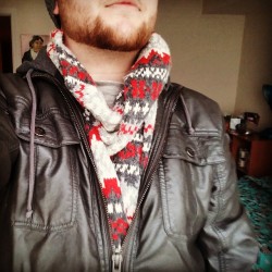 yourroyalpenis:  First scarf day of the season.