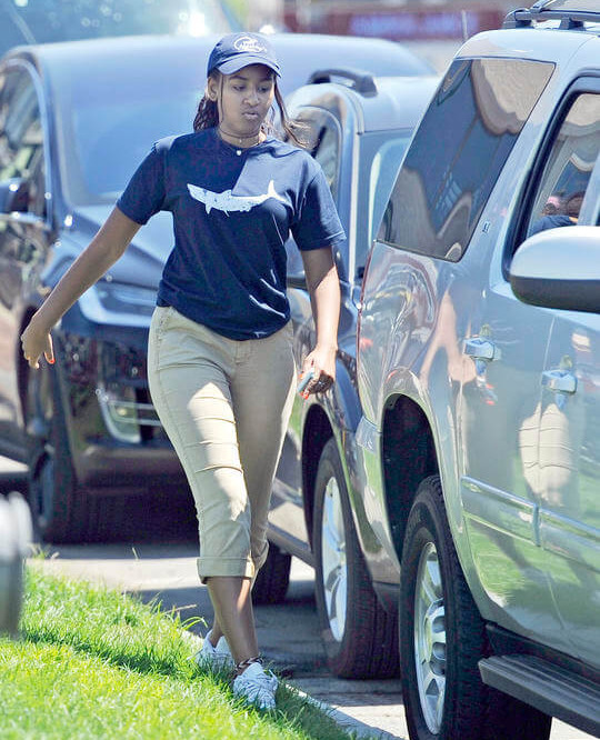 onlyblackgirl:  fvlani:  accras:  Just a regular teen…Sasha Obama’s summer job