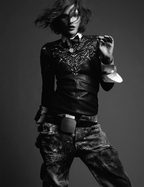 lovelostfashionfound:    Catherine McNeil - Numero October 2012  