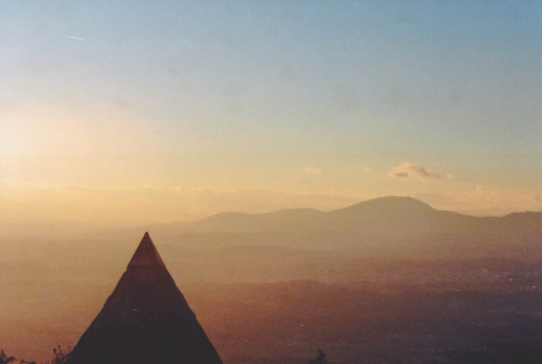 -pyramid-Minolta X700  |   KodakGold   |  FilmNo.:  XX