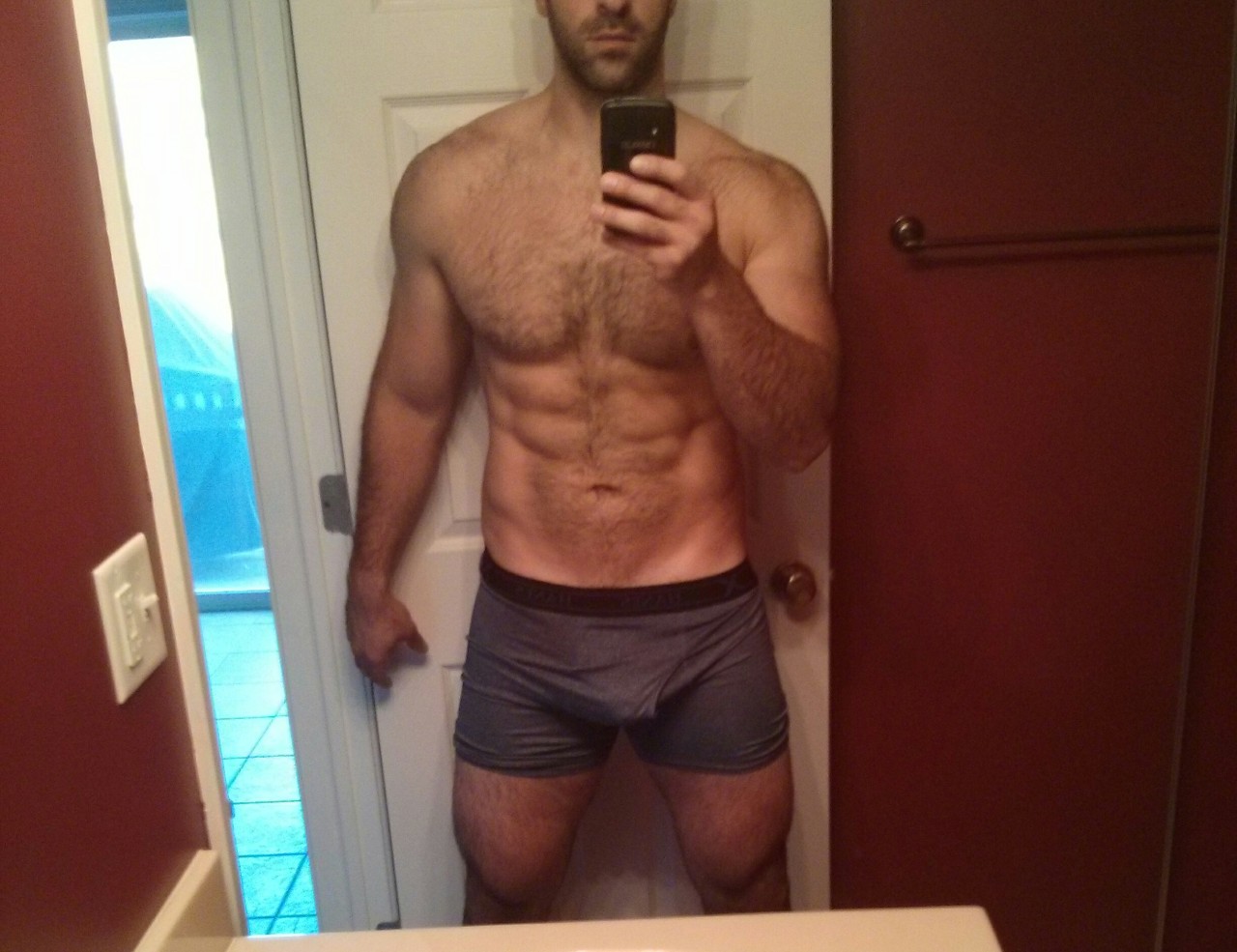 wildbait:  What [m]uscles should I work on ladies? Posted by a Reddit user at http://bit.ly/1sbce6A