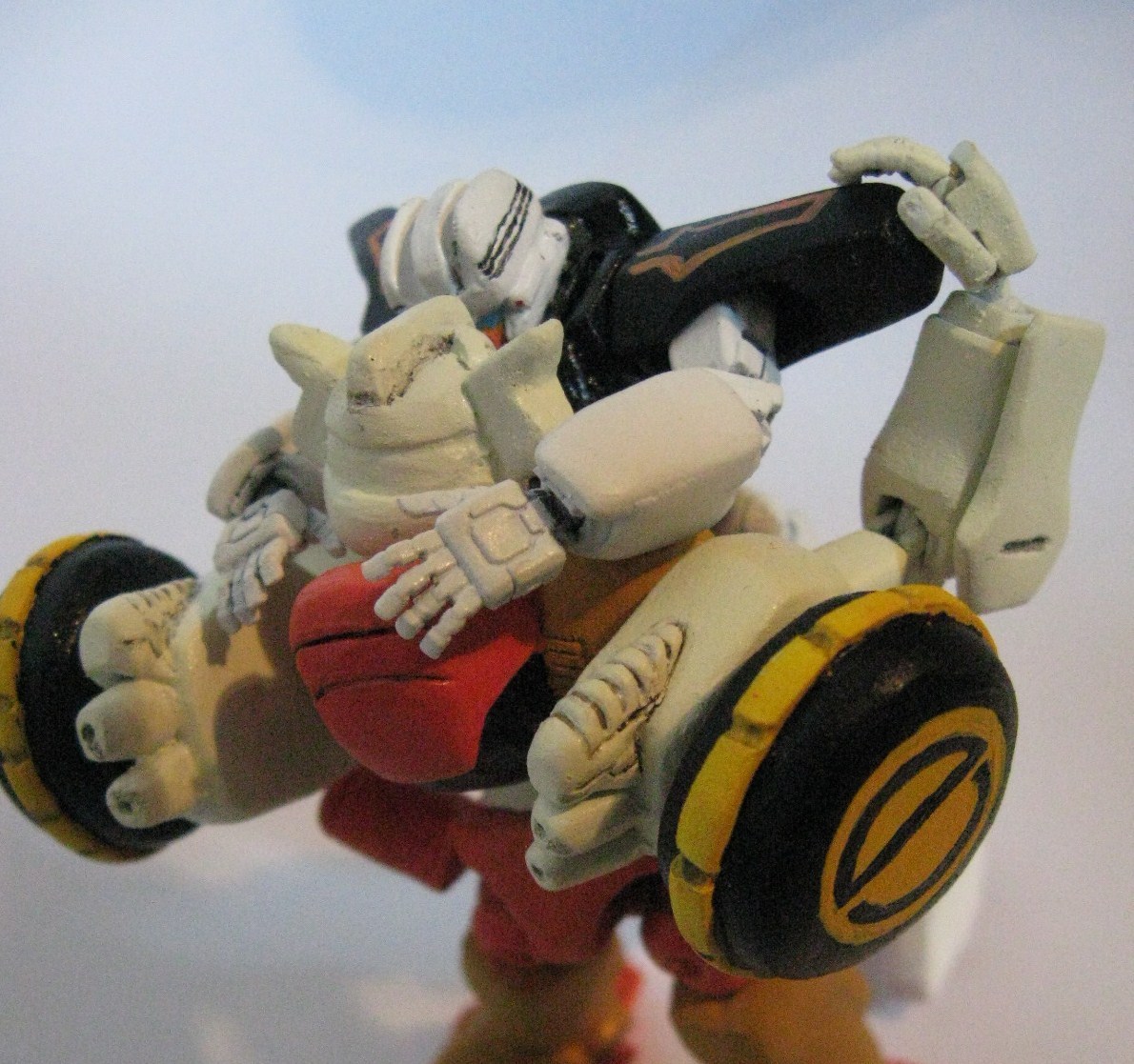 dcjosh:  manicscribble:  Custom MTMTE Chromedome and Rewind! (and Drift too, but