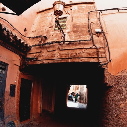 thevintagearab: #Morocco #travelphotography #marrakech #travel #photography Walking down the streets