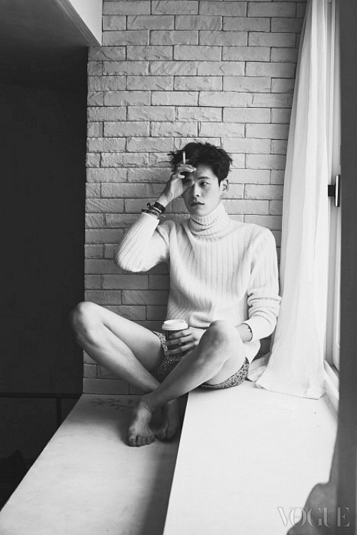 yuneeku:  ©