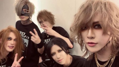 (220319) Ruki’s Instagram 2022. 3.10 Finally all 5 of us‍♂ #thegazette#20220310#20th#Memor