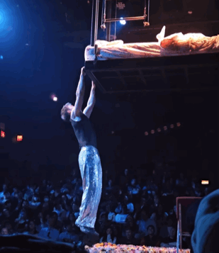 Arguably Better Than The Spider-Man Upside Down Kiss CHANGE MY MIND