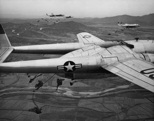 October 1950. American paratroopers jump into North Korean territory to trap withdrawing North Korea